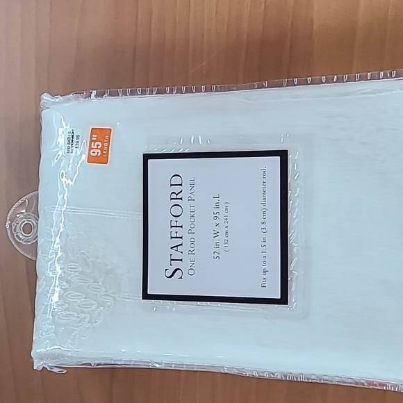 Stafford one rod pocket panel - Picture 2 of 2